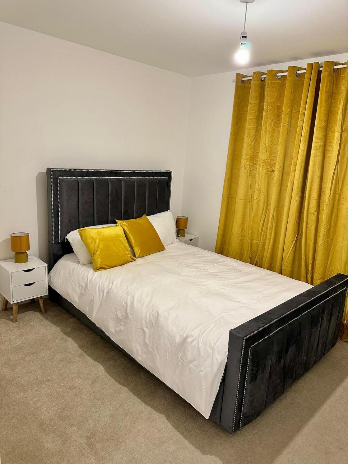 Apartment Stylish 2-bedroom In