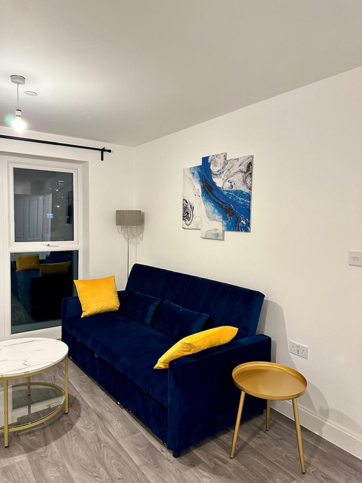 Stylish 2-bedroom In Apartment